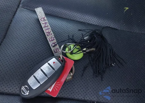 2015 Nissan Rogue Sl z USA, uszkodzony, nr VIN 5N1AT2MV0FC920386